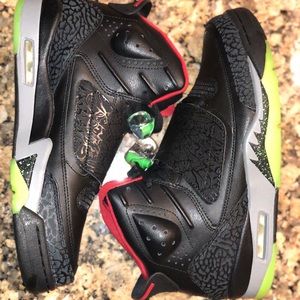 Jordan Sons of Mars. (Marvin the Martian) size 9
